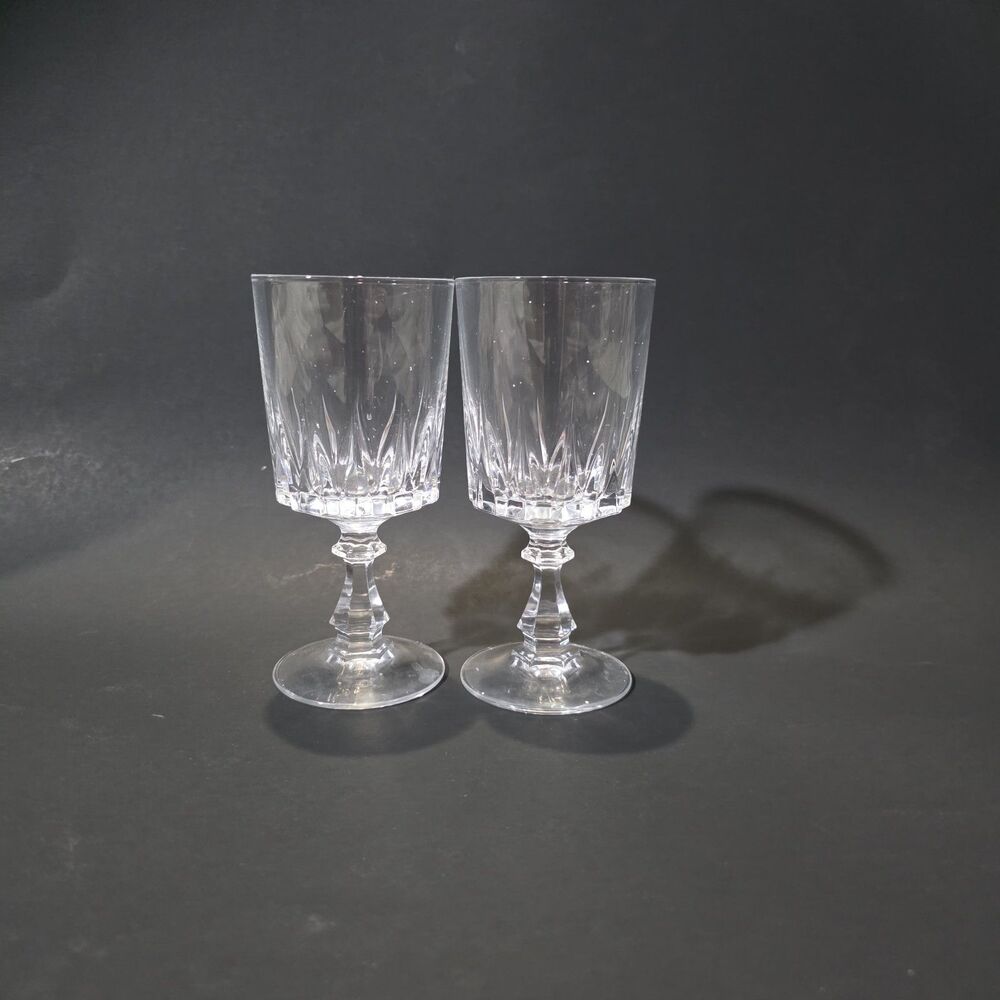 Crystal D'arques Louvre Wine Glass Set of 2